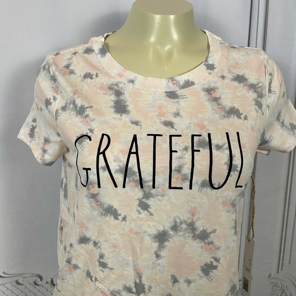 Rae Dunn (Artist) Grateful Pink & Grey Tie Dye Short Sleeve Shirt NWT XS - Picture 2 of 4